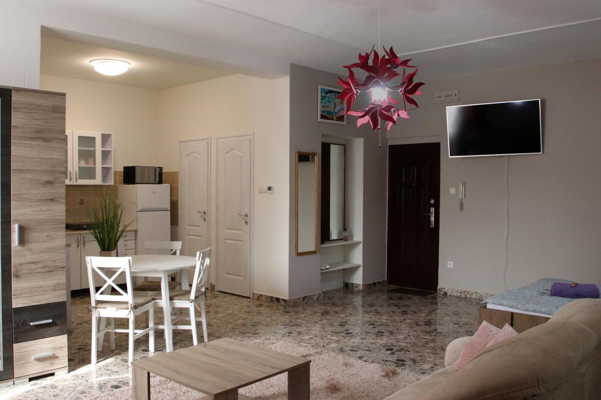 Tulipan Apartman Gödöllő Dış mekan fotoğraf